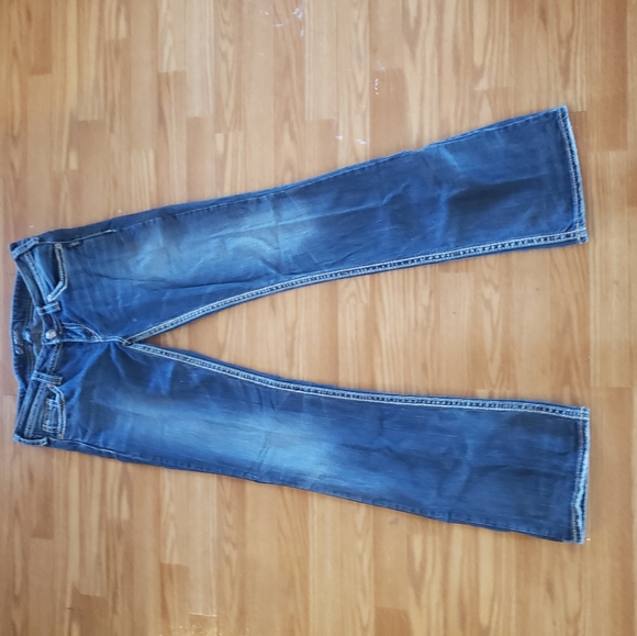 Silver Jeans - Picture 7 of 12